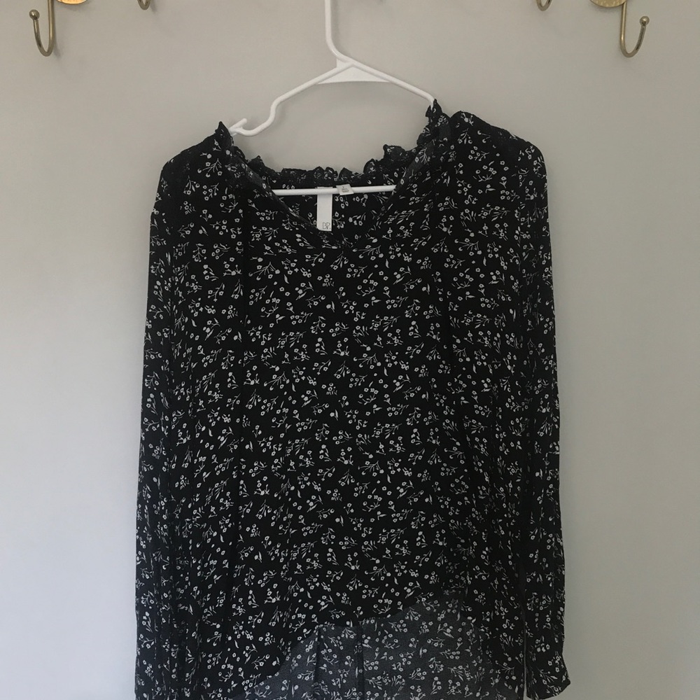 black and white top